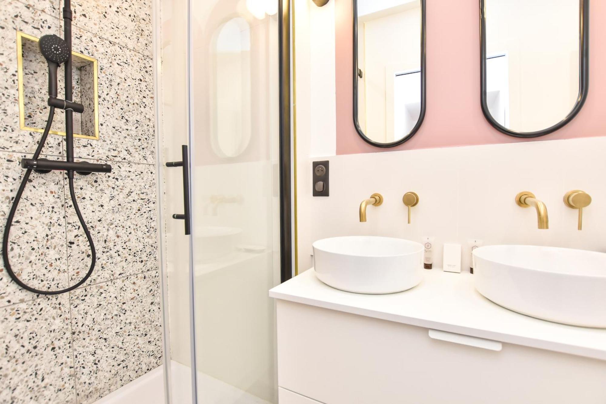 Charming And Cosy Flat Next To The Eiffel Tower Apartment ปารีส ภายนอก รูปภาพ